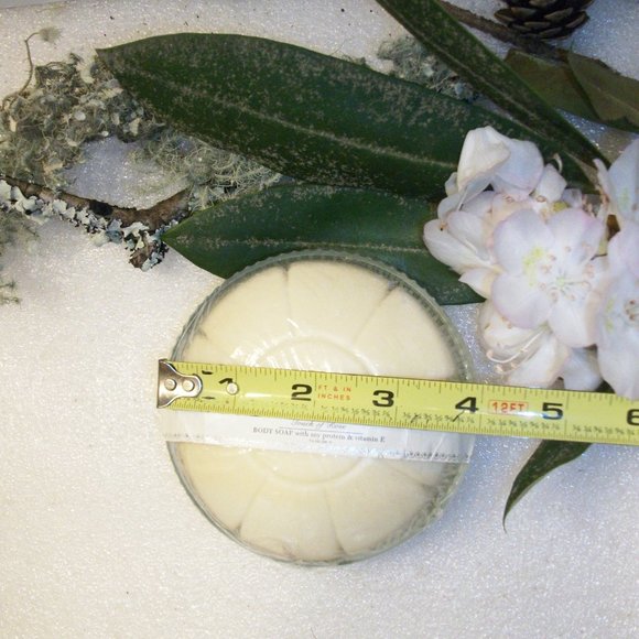 NEW LA SOIE Touch of Rose Body Soap in Custom Glass Dish Soy & Vitamin E Sealed - Picture 12 of 12